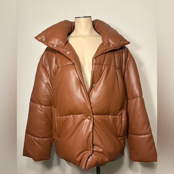 Bagatelle NYC • Oversize Faux Leather Puffer Jacket - Picture 5 of 7